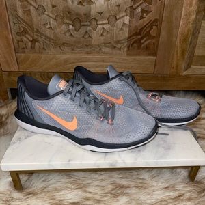 Nike Flex Supreme TR5 Training Shoes